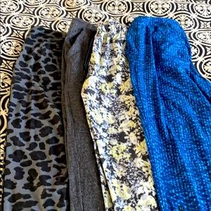 LIKE NEW LULULEMON BUNDLE: 4 On The Fly Pants Sz 8